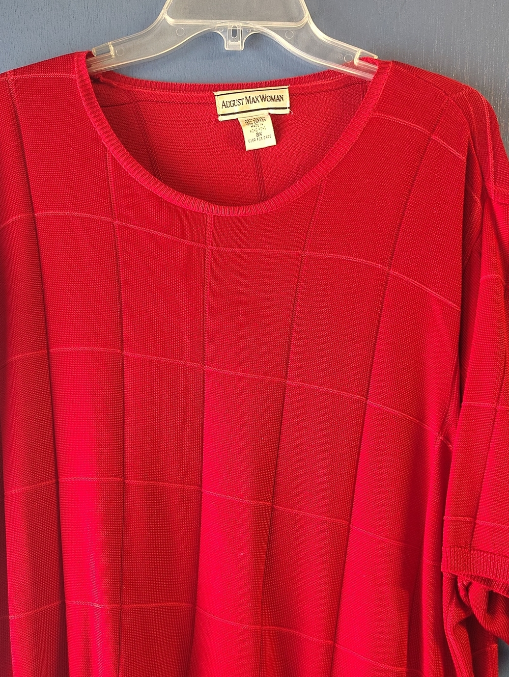 August Max Woman Bright Red Grid-Texture Scoop Neck Long Sleeve Top